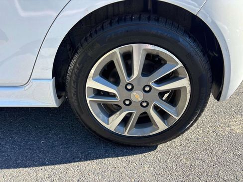 Used 2015 Chevrolet Spark LT image 7