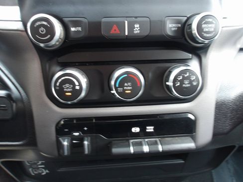 Used 2024 RAM 2500 Big Horn image 18