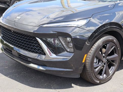 New 2025 Buick Envision Sport Touring image 4