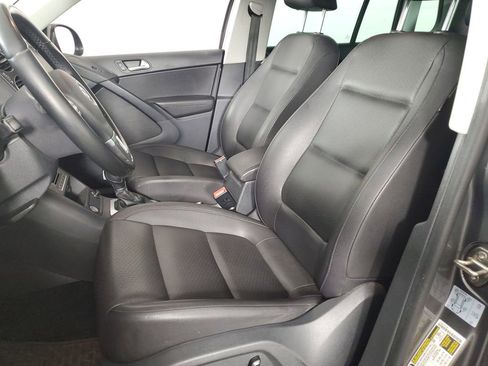 Used 2016 Volkswagen Tiguan SE FWD image 12