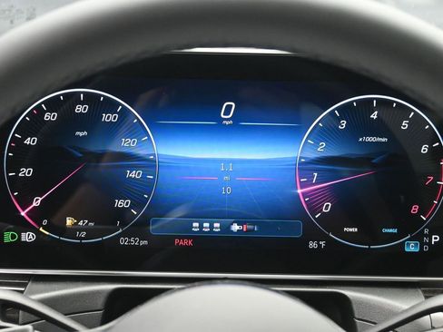 New 2025 Mercedes-Benz C 300 4MATIC Sedan image 9