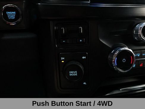 Used 2026 Ford F350 Lariat w/ FX4 Off-Road Package AWD/4WD image 23