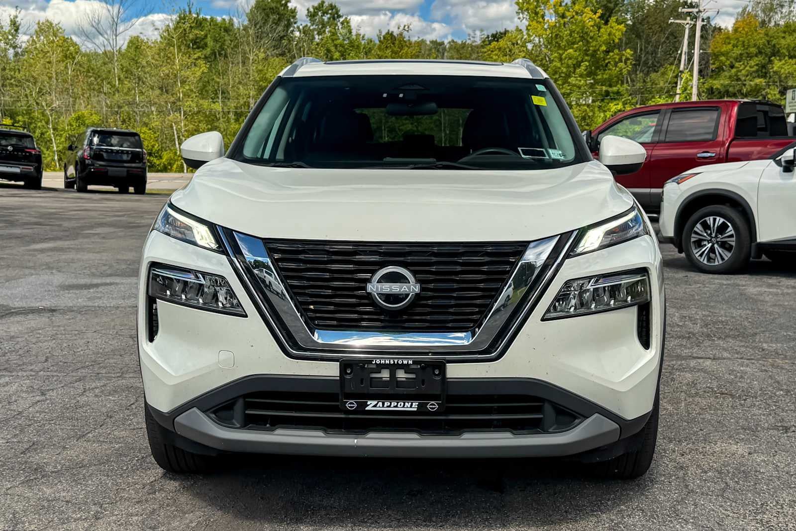 Certified 2023 Nissan Rogue SV w/ SV Premium B Package AWD/4WD image 8