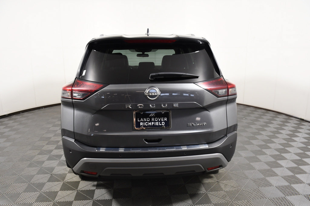 Used 2023 Nissan Rogue SV w/ SV Premium B Package AWD/4WD image 5