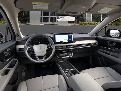 New 2026 Lincoln Corsair Reserve w/ Jet Appearance Package FWD image 9