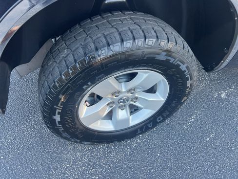 Used 2017 RAM 1500 Classic SLT image 19