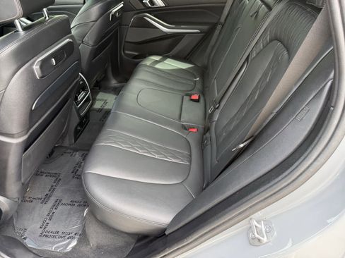 Used 2024 BMW X5 M60i AWD/4WD image 11