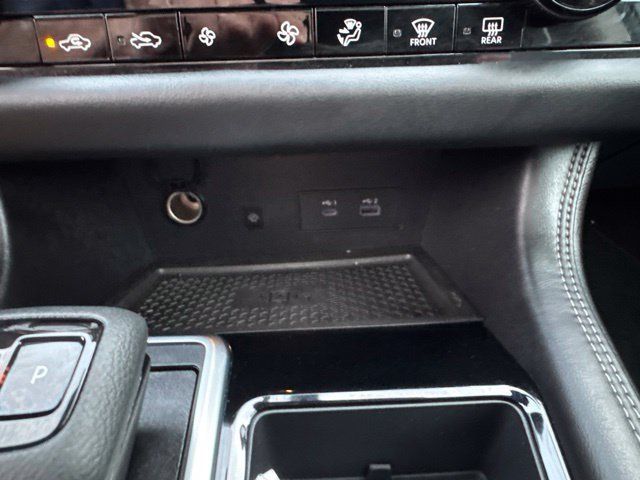 Certified 2023 Nissan Pathfinder Platinum AWD/4WD image 39