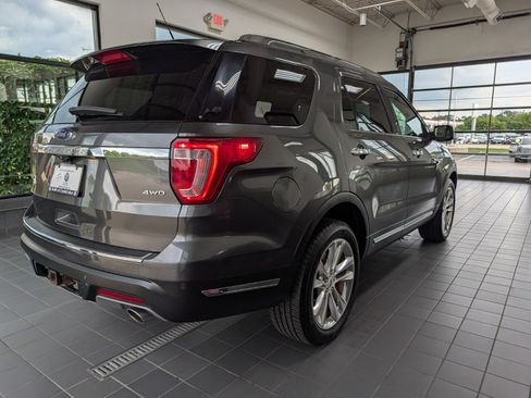 Used 2019 Ford Explorer Limited w/ Ford Safe & Smart Package AWD/4WD image 2