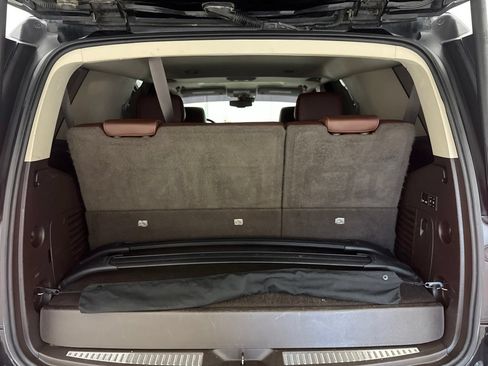 Used 2016 Chevrolet Tahoe LTZ AWD/4WD image 7