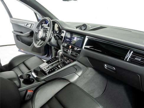 New 2026 Porsche Macan Turbo AWD/4WD image 25