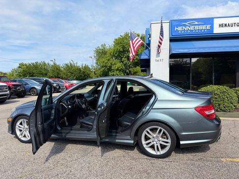 Used 2012 Mercedes-Benz C 250 Sedan image 25