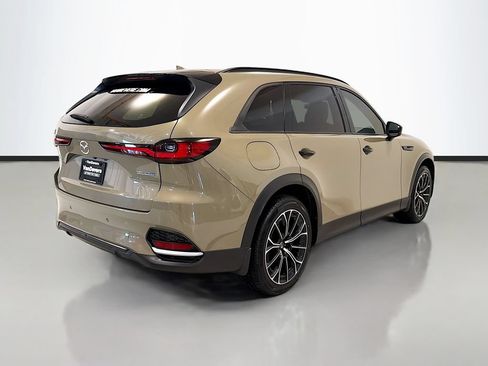 Used 2025 MAZDA CX-70 Plug-In Hybrid w/ Premium Pkg AWD/4WD image 9