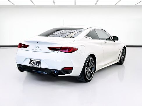 Used 2018 INFINITI Q60 3.0t Luxe w/ Sensory Package 3.0T Luxe RWD image 4
