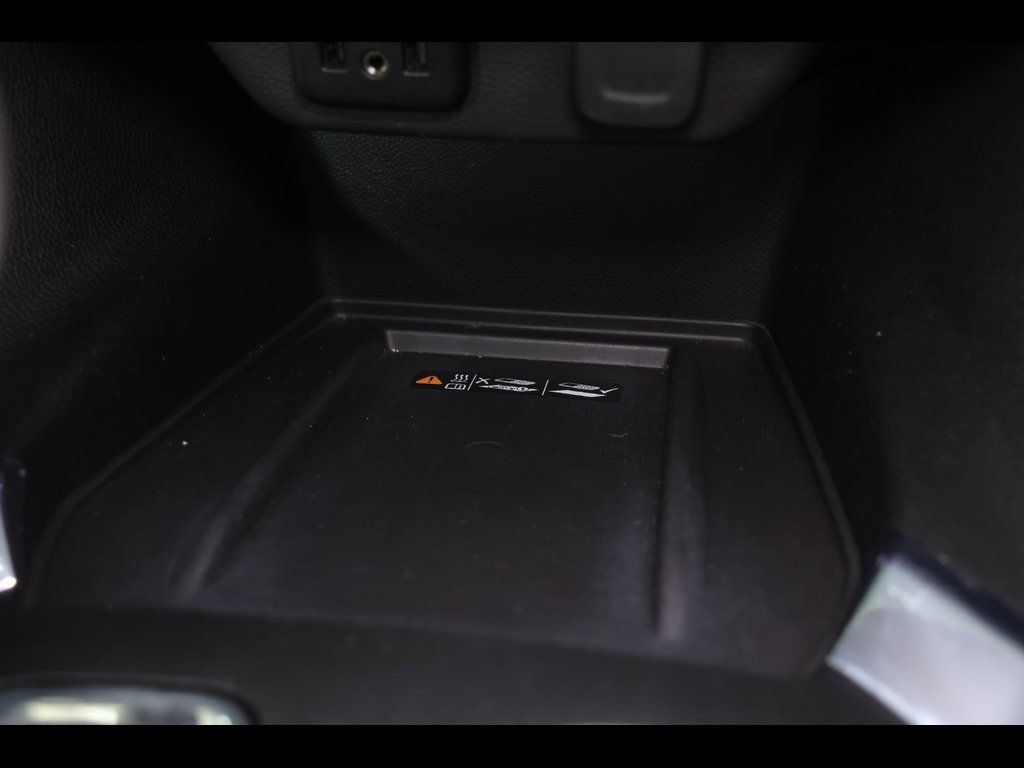 Used 2023 Chevrolet Traverse LT FWD image 28