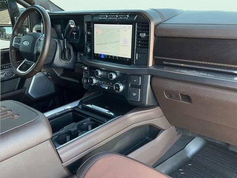 Used 2024 Ford F250 King Ranch w/ FX4 Off-Road Package image 28
