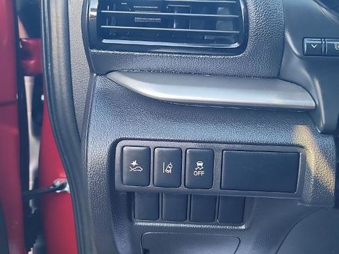 Used 2022 Mitsubishi Eclipse Cross SE image 17