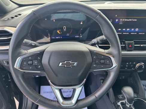 Used 2024 Chevrolet TrailBlazer ACTIV w/ Driver Confidence Package image 14