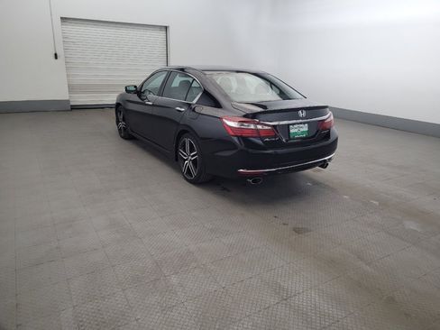 Used 2016 Honda Accord Sport image 5