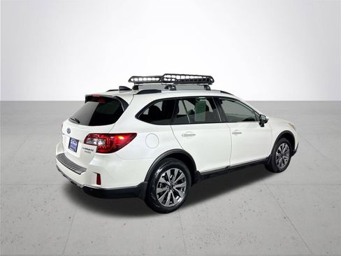 Used 2017 Subaru Outback 2.5i Touring w/ Protection Package #1 AWD/4WD image 6