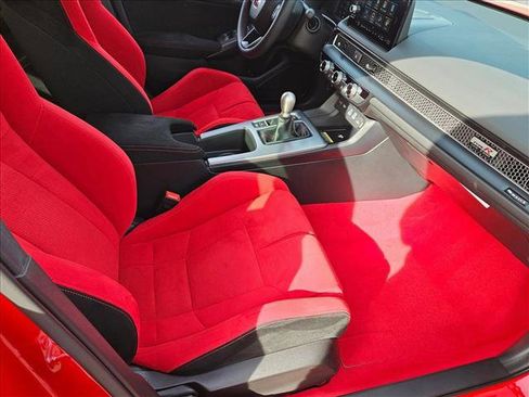 Used 2025 Honda Civic Type R image 19