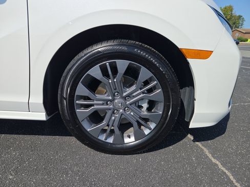 Used 2026 Honda Odyssey Touring image 25