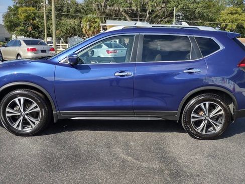 Used 2019 Nissan Rogue SV w/ Premium Package image 7