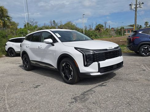 New 2026 Kia Sportage EX FWD image 2