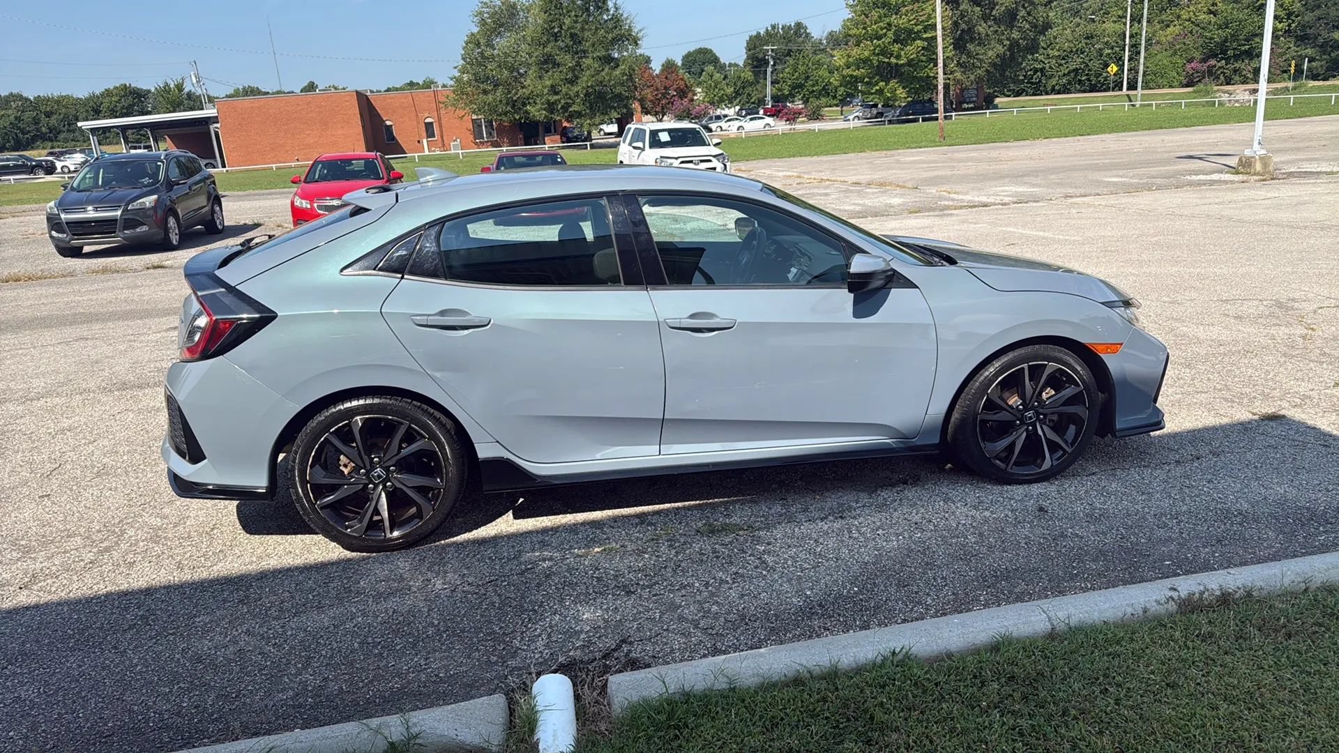 Used 2017 Honda Civic Sport image 6