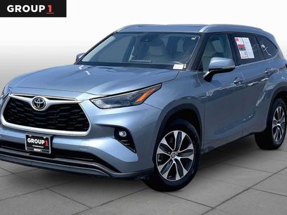 Used 2022 Toyota Highlander XLE