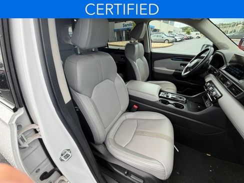 Used 2024 Honda Pilot Touring image 24