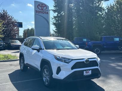 New 2025 Toyota RAV4 XLE