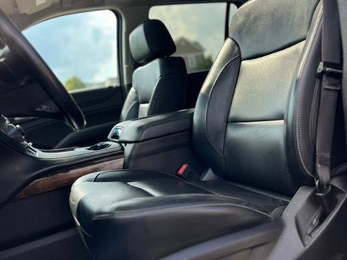 Used 2019 Chevrolet Tahoe LT image 29