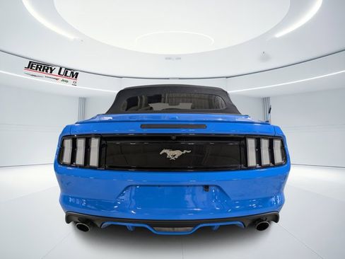 Used 2017 Ford Mustang Premium image 4