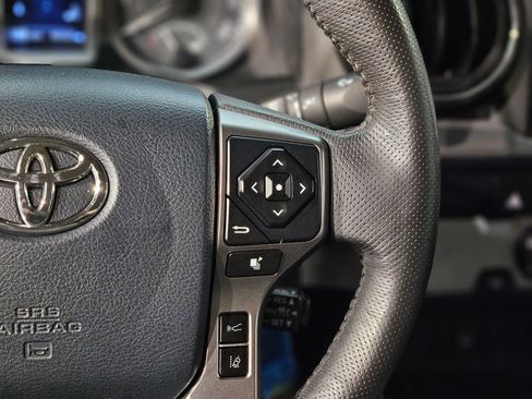 Used 2020 Toyota Tacoma SR5 image 27