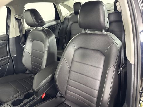 Used 2024 Volkswagen Jetta SE image 14