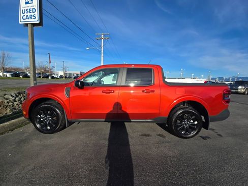 Used 2024 Ford Maverick Lariat w/ Black Appearance Package image 8
