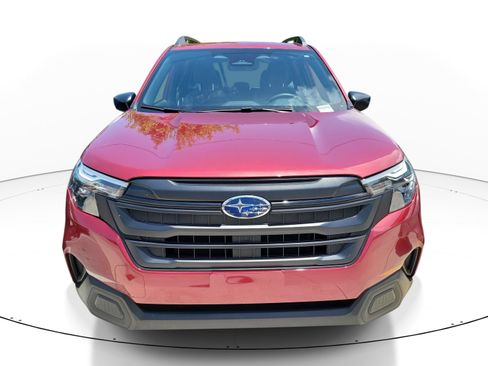 Used 2025 Subaru Forester AWD/4WD image 2