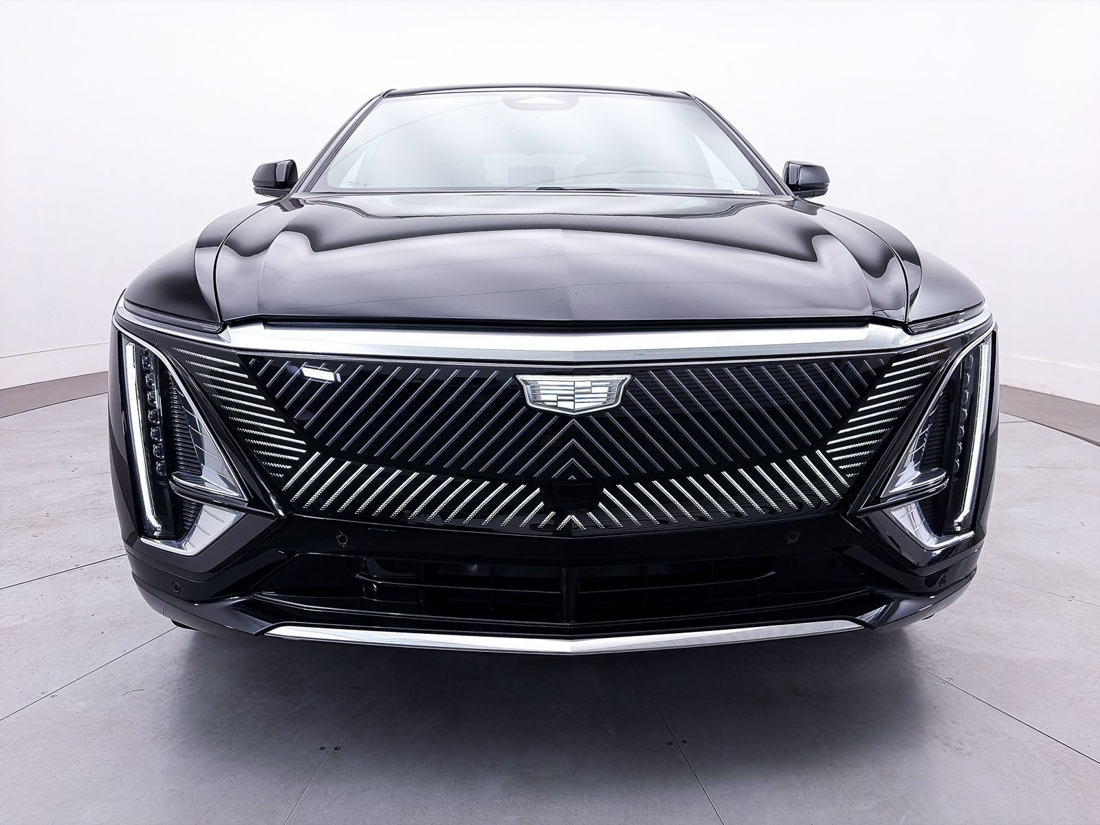 Used 2024 Cadillac Lyriq Tech RWD image 15