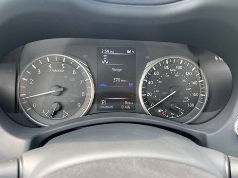 Used 2024 INFINITI Q50 Luxe image 12