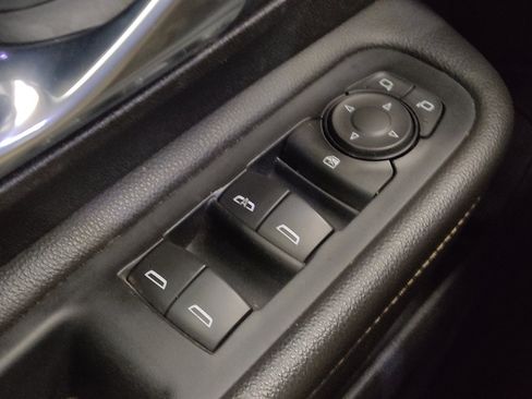 Used 2019 GMC Terrain SLT FWD image 27
