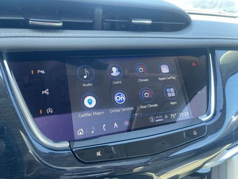 Used 2023 Cadillac XT6 Premium Luxury w/ Technology Package AWD/4WD image 17