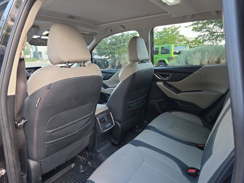 Used 2019 Subaru Forester Limited AWD/4WD image 15