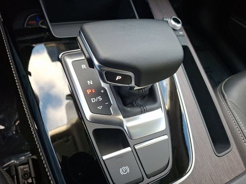 Used 2022 Audi Q5 2.0T Premium Plus image 15