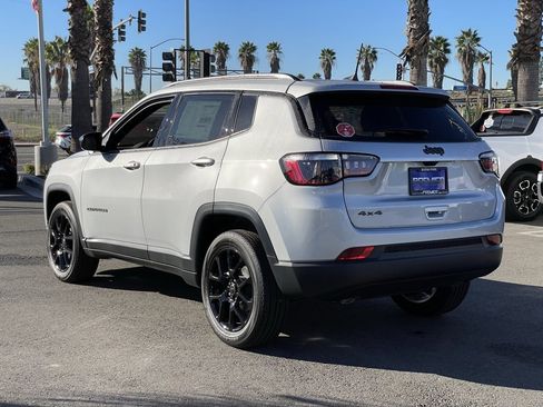 New 2026 Jeep Compass Latitude image 4