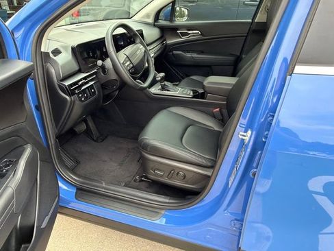 Used 2026 Kia Sportage EX w/ EX Panorama Roof Package FWD image 23