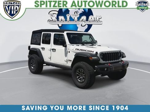 Used 2024 Jeep Wrangler Unlimited Rubicon w/ XTREMEE 35" Tire Package AWD/4WD image 3