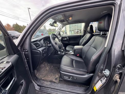 Used 2021 Toyota 4Runner Venture image 2