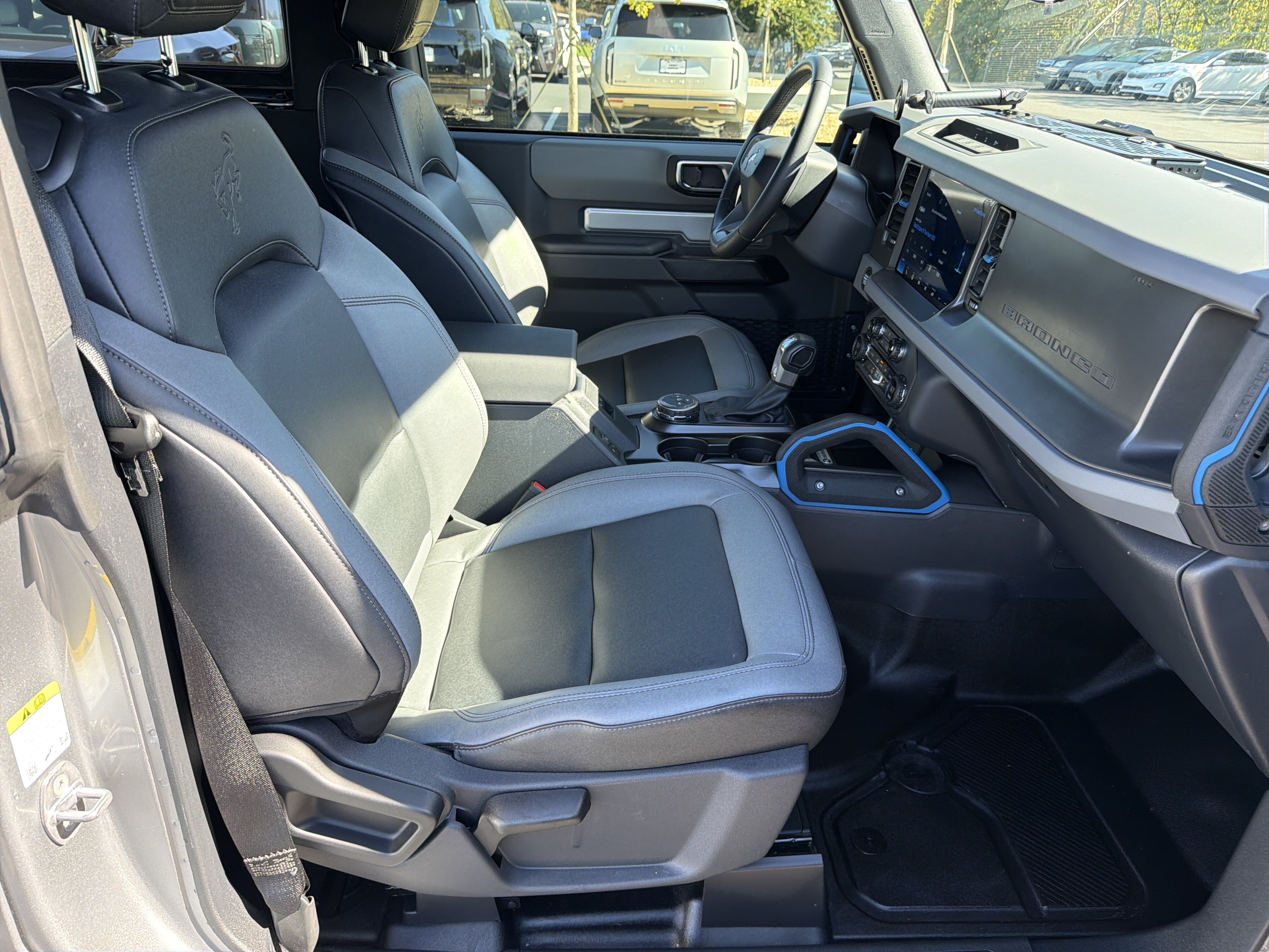 Used 2024 Ford Bronco Black Diamond AWD/4WD image 14