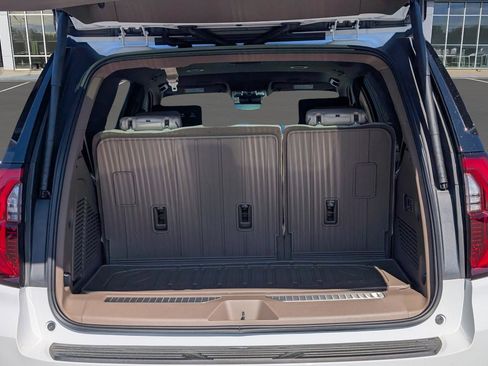 New 2026 GMC Yukon Denali w/ Advanced Technology Package image 10